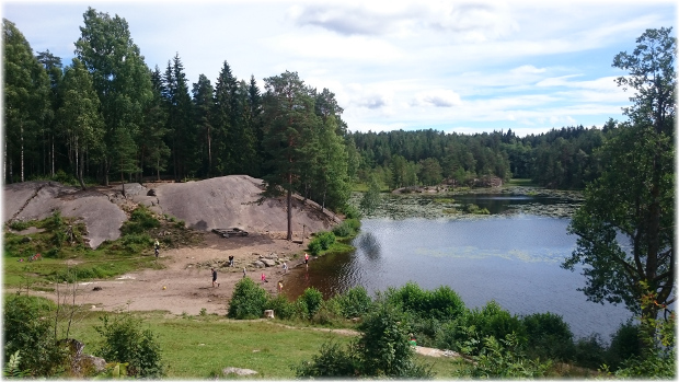 Lago en el bosque Lago en el bosque
